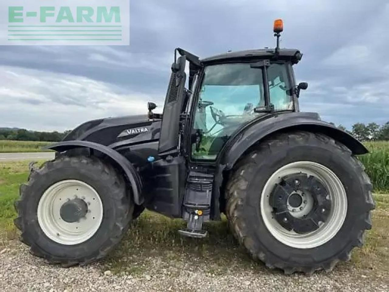 Valtra t254v - Traktorius: foto 3 Valtra t254v - Traktorius: foto 3