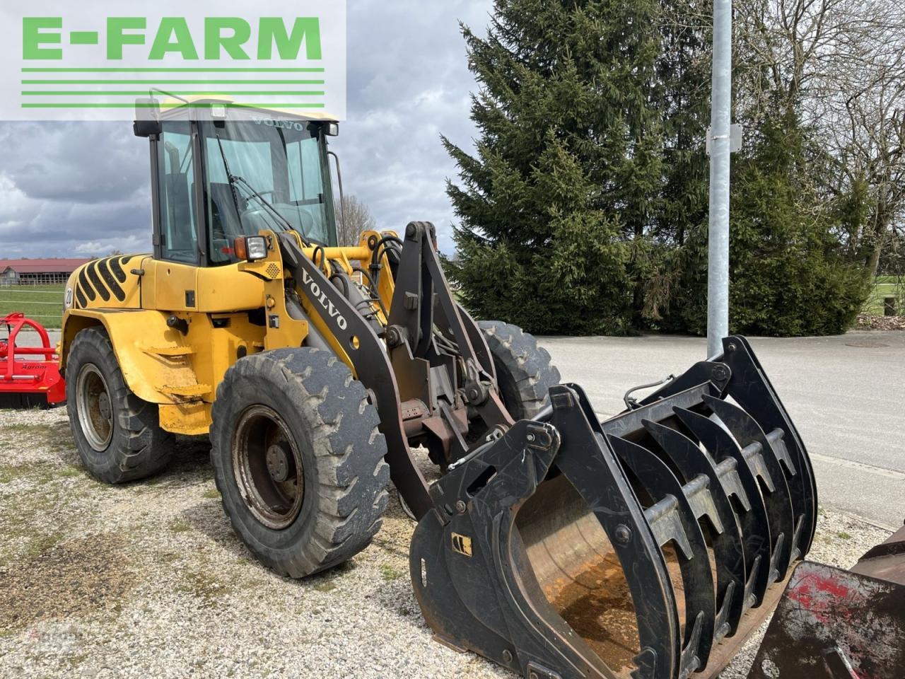 Volvo l 40b - Mini ekskavatorius: foto 1 Volvo l 40b - Mini ekskavatorius: foto 1