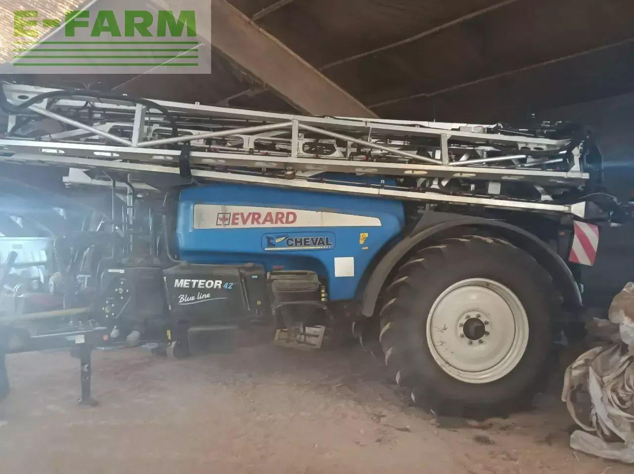 Meteor 4200 blue line - Prikabinamas purkštuvas: foto 1 Meteor 4200 blue line - Prikabinamas purkštuvas: foto 1