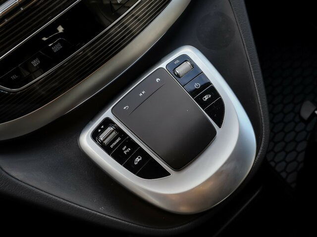 Keleivinis furgonas, Elektrinis furgonas MERCEDES-BENZ EQV 300 Avantgarde Line,lang,7Sitze,2xKlima,LED...: foto 11 Keleivinis furgonas, Elektrinis furgonas MERCEDES-BENZ EQV 300 Avantgarde Line,lang,7Sitze,2xKlima,LED...: foto 11