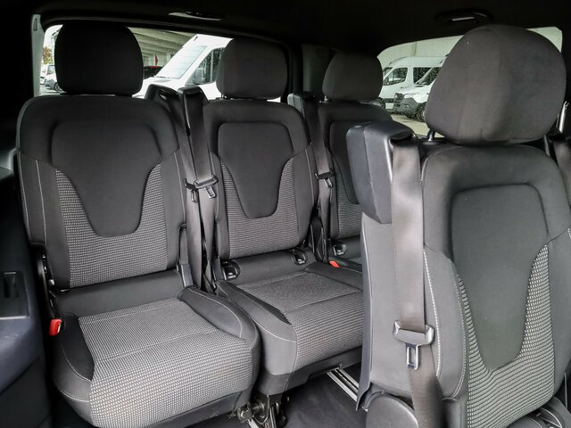 MERCEDES-BENZ EQV 300 ang,8Sitzer,2xSchiebetür,360°Kamera... - Keleivinis furgonas, Elektrinis furgonas: foto 4 MERCEDES-BENZ EQV 300 ang,8Sitzer,2xSchiebetür,360°Kamera... - Keleivinis furgonas, Elektrinis furgonas: foto 4