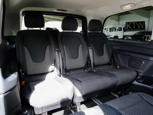 MERCEDES-BENZ EQV 300 lang,7Sitze,2xKlima,2xSchiebetür el.,LED... - Keleivinis furgonas, Elektrinis furgonas: foto 4 MERCEDES-BENZ EQV 300 lang,7Sitze,2xKlima,2xSchiebetür el.,LED... - Keleivinis furgonas, Elektrinis furgonas: foto 4