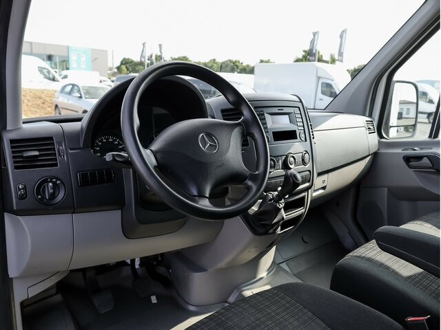 MERCEDES-BENZ Sprinter 214 CDI DOKA Pritsche,Klima,EURO6 - Bortinis automobilis, Komercinis automobilis su dviguba kabina: foto 4 MERCEDES-BENZ Sprinter 214 CDI DOKA Pritsche,Klima,EURO6 - Bortinis automobilis, Komercinis automobilis su dviguba kabina: foto 4