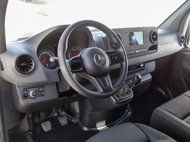 MERCEDES-BENZ Sprinter 214 CDI Kasten,3924,MBUX,Kamera... - Mažas furgonas: foto 4 MERCEDES-BENZ Sprinter 214 CDI Kasten,3924,MBUX,Kamera... - Mažas furgonas: foto 4