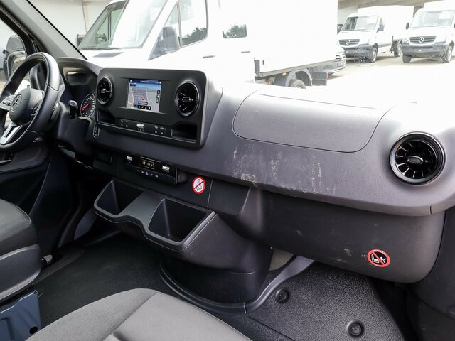 MERCEDES-BENZ Sprinter 315 CDI Kasten,3924mm,Automatik,LED - Krovininis mikroautobusas: foto 4 MERCEDES-BENZ Sprinter 315 CDI Kasten,3924mm,Automatik,LED - Krovininis mikroautobusas: foto 4