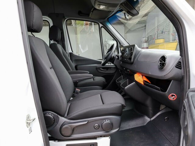 MERCEDES-BENZ Sprinter 315 CDI Maxi Kombi Tourer,8Sitze,Kamera - Keleivinis furgonas: foto 2 MERCEDES-BENZ Sprinter 315 CDI Maxi Kombi Tourer,8Sitze,Kamera - Keleivinis furgonas: foto 2