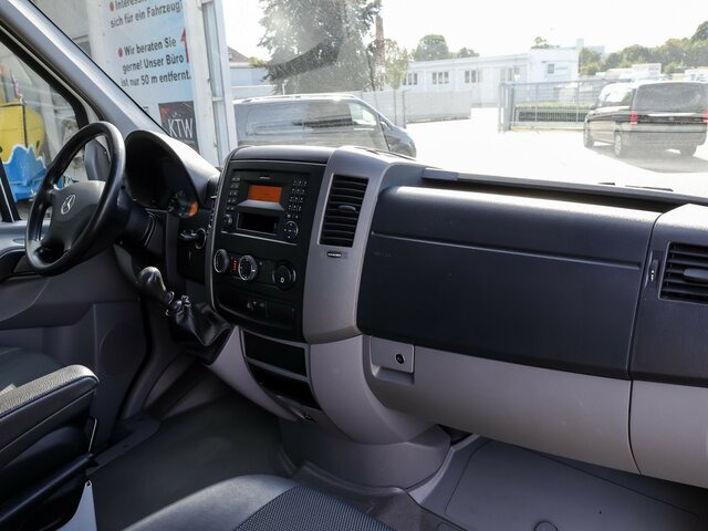 MERCEDES-BENZ Sprinter 316CDI DOKA,Allrad,AHK,Standhzg. - Tentinis mikroautobusas, Komercinis automobilis su dviguba kabina: foto 3 MERCEDES-BENZ Sprinter 316CDI DOKA,Allrad,AHK,Standhzg. - Tentinis mikroautobusas, Komercinis automobilis su dviguba kabina: foto 3