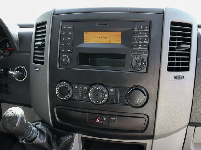 MERCEDES-BENZ Sprinter 316CDI DOKA,Allrad,Klima,Standhzg.... - Bortinis automobilis, Komercinis automobilis su dviguba kabina: foto 5 MERCEDES-BENZ Sprinter 316CDI DOKA,Allrad,Klima,Standhzg.... - Bortinis automobilis, Komercinis automobilis su dviguba kabina: foto 5