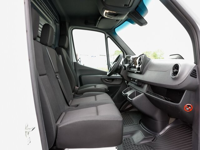 MERCEDES-BENZ Sprinter 317 CDI,L2H2,Automatik,Kamera,LED - Krovininis mikroautobusas: foto 3 MERCEDES-BENZ Sprinter 317 CDI,L2H2,Automatik,Kamera,LED - Krovininis mikroautobusas: foto 3