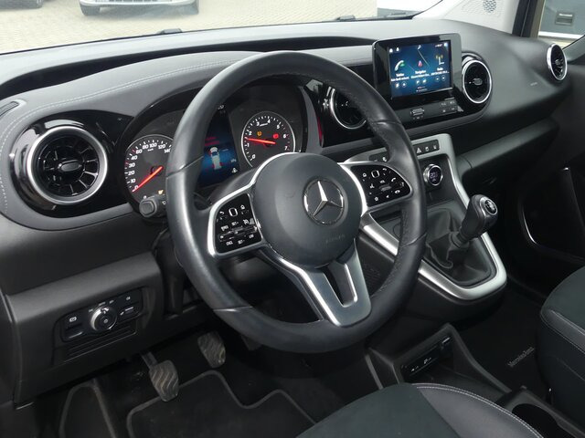 MERCEDES-BENZ T 180 Progressive,AMF Rollstuhlrampe,LED,Navi... - Keleivinis furgonas: foto 4 MERCEDES-BENZ T 180 Progressive,AMF Rollstuhlrampe,LED,Navi... - Keleivinis furgonas: foto 4