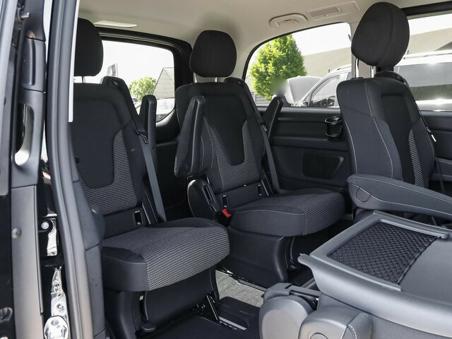 MERCEDES-BENZ V 220 d STYLE kompakt,6Sitzer,Distronic,AHK... - Keleivinis furgonas: foto 3 MERCEDES-BENZ V 220 d STYLE kompakt,6Sitzer,Distronic,AHK... - Keleivinis furgonas: foto 3