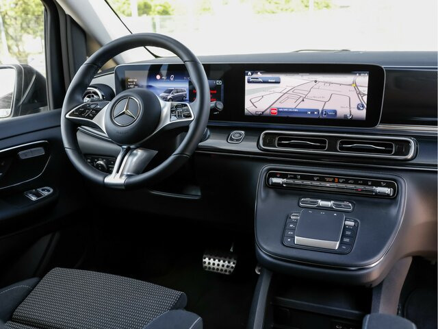 MERCEDES-BENZ V 220 d STYLE kompakt,8Sitzer,Standheizung,AHK - Mikroautobusas, Keleivinis furgonas: foto 4 MERCEDES-BENZ V 220 d STYLE kompakt,8Sitzer,Standheizung,AHK - Mikroautobusas, Keleivinis furgonas: foto 4