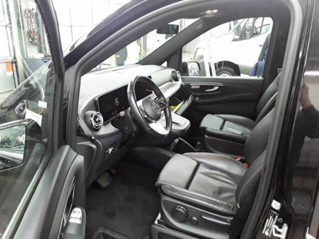 MERCEDES-BENZ V 300 Avantgarde Extralang,2xSchiebetür elektr.... - Keleivinis furgonas: foto 2 MERCEDES-BENZ V 300 Avantgarde Extralang,2xSchiebetür elektr.... - Keleivinis furgonas: foto 2