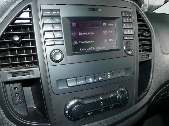 MERCEDES-BENZ Vito 114 TourerPro,Allrad,Automatik,8Sitzer... - Mikroautobusas, Keleivinis furgonas: foto 4 MERCEDES-BENZ Vito 114 TourerPro,Allrad,Automatik,8Sitzer... - Mikroautobusas, Keleivinis furgonas: foto 4