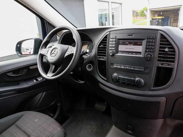 MERCEDES-BENZ Vito 114 TourerPro,Allrad,Automatik,8Sitzer - Keleivinis furgonas: foto 4 MERCEDES-BENZ Vito 114 TourerPro,Allrad,Automatik,8Sitzer - Keleivinis furgonas: foto 4