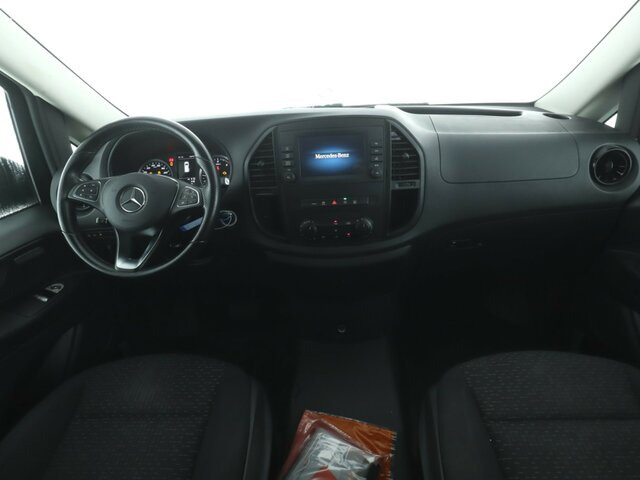MERCEDES-BENZ Vito 114 TourerPro,Allrad,Automatik,Standhzg.... - Mikroautobusas, Keleivinis furgonas: foto 2 MERCEDES-BENZ Vito 114 TourerPro,Allrad,Automatik,Standhzg.... - Mikroautobusas, Keleivinis furgonas: foto 2