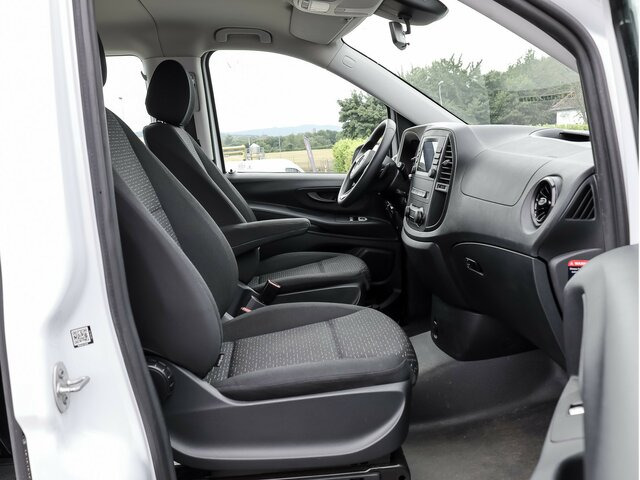 MERCEDES-BENZ Vito 114 TourerPro,Extralang,AMF Rollstuhlrampe... - Mikroautobusas, Keleivinis furgonas: foto 3 MERCEDES-BENZ Vito 114 TourerPro,Extralang,AMF Rollstuhlrampe... - Mikroautobusas, Keleivinis furgonas: foto 3