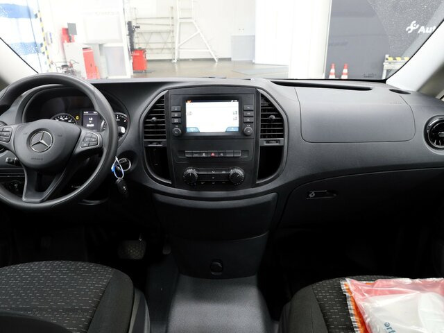 MERCEDES-BENZ Vito 114 TourerPro,lang,Automatik,8Sitze,Kamera... - Mikroautobusas, Keleivinis furgonas: foto 2 MERCEDES-BENZ Vito 114 TourerPro,lang,Automatik,8Sitze,Kamera... - Mikroautobusas, Keleivinis furgonas: foto 2