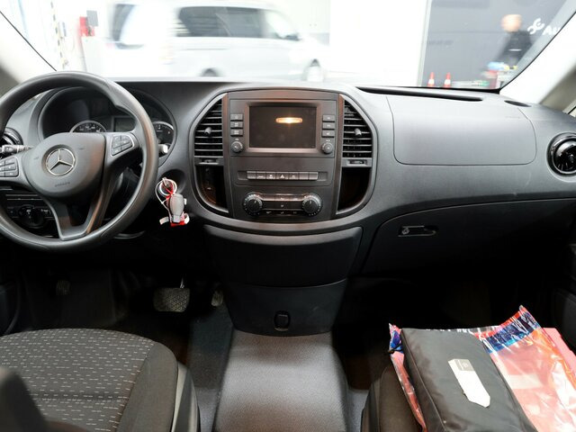 MERCEDES-BENZ Vito 114 TourerPro,lang,Automatik,8Sitze,Kamera... - Mikroautobusas, Keleivinis furgonas: foto 2 MERCEDES-BENZ Vito 114 TourerPro,lang,Automatik,8Sitze,Kamera... - Mikroautobusas, Keleivinis furgonas: foto 2