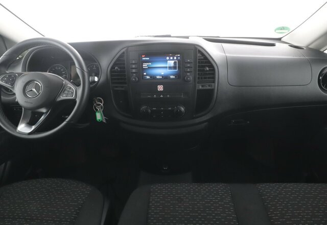 MERCEDES-BENZ Vito 116TourerPro ,Extralang,2xKlima,Kamera,AHK - Mikroautobusas, Keleivinis furgonas: foto 2 MERCEDES-BENZ Vito 116TourerPro ,Extralang,2xKlima,Kamera,AHK - Mikroautobusas, Keleivinis furgonas: foto 2