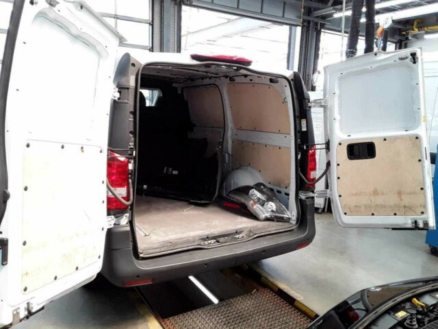 Mažas furgonas MERCEDES-BENZ Vito116CDI KA lang,Kamera,Klima,Tempomat...: foto 15 Mažas furgonas MERCEDES-BENZ Vito116CDI KA lang,Kamera,Klima,Tempomat...: foto 15