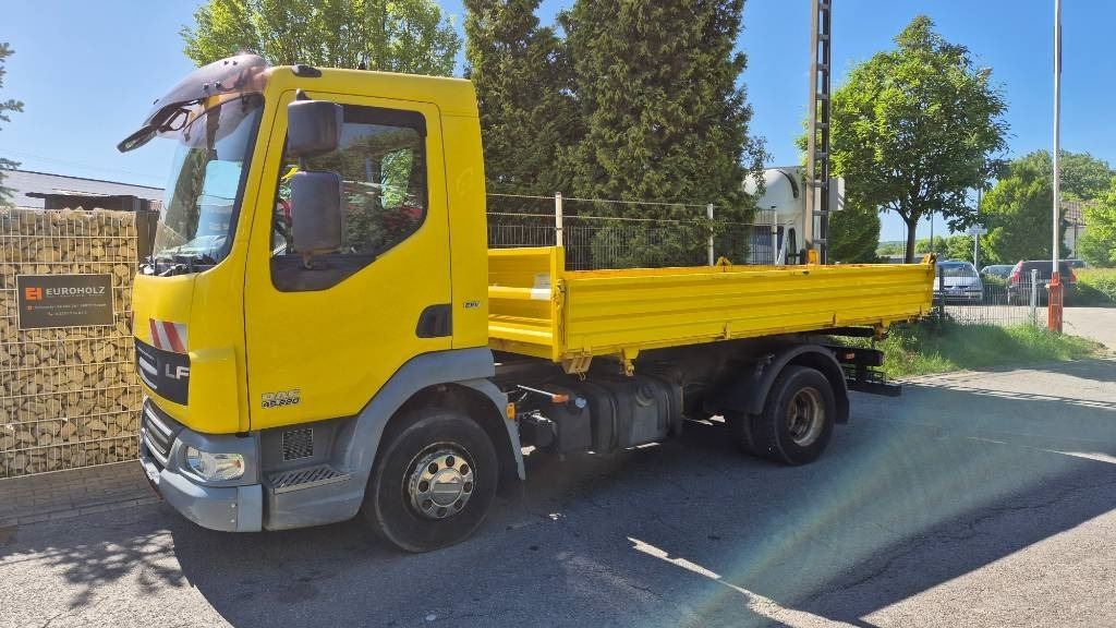 DAF Lkw 3-Seiten-Kipper Meiller 45.220, 2 x AHK, Servo - Savivartis sunkvežimis: foto 1 DAF Lkw 3-Seiten-Kipper Meiller 45.220, 2 x AHK, Servo - Savivartis sunkvežimis: foto 1