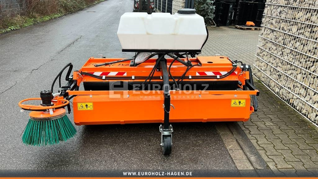 Kehrmaschine ZM2000 Seitenbesen 3-Punkt-Aufnahme - Rotacinė šluota: foto 4 Kehrmaschine ZM2000 Seitenbesen 3-Punkt-Aufnahme - Rotacinė šluota: foto 4