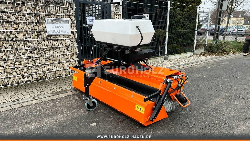 Kehrmaschine ZM2000 Stapleraufnahme - Rotacinė šluota - Komunalinė/ Specializuota technika: foto 1 Kehrmaschine ZM2000 Stapleraufnahme - Rotacinė šluota - Komunalinė/ Specializuota technika: foto 1