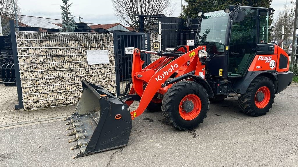 Kubota R 065, Radlader, hydr. Schnellwechsler, Schaufel - Ratinis krautuvas: foto 4 Kubota R 065, Radlader, hydr. Schnellwechsler, Schaufel - Ratinis krautuvas: foto 4