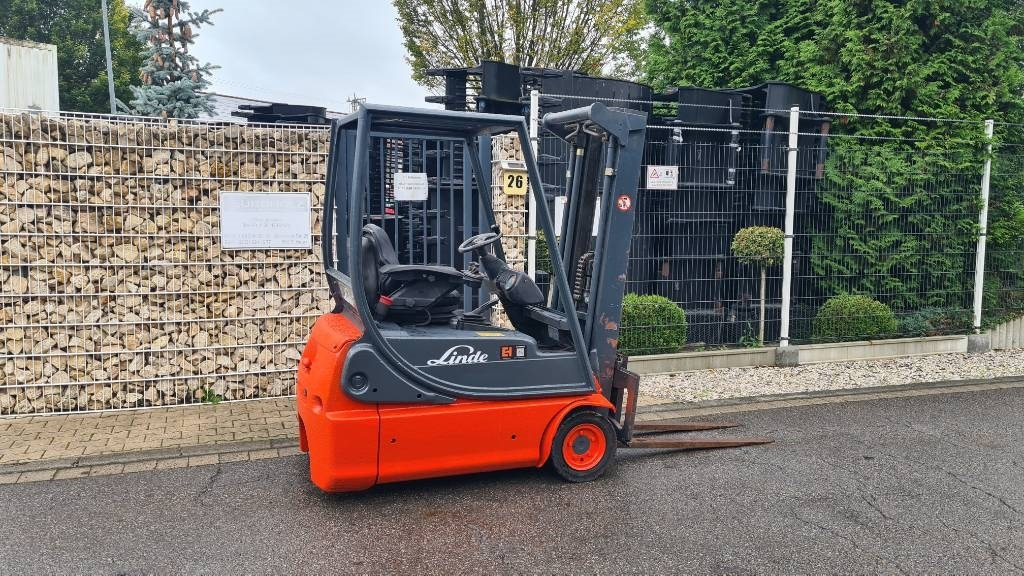 Linde E 14-02, Tripplex bis 4,5 m, Hubkraft 1.400 kg - Elektrinis krautuvas: foto 2 Linde E 14-02, Tripplex bis 4,5 m, Hubkraft 1.400 kg - Elektrinis krautuvas: foto 2