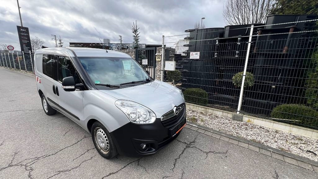 Furgonas su krovinių dėže Opel Combo 1.3, Kasten, Transporter, Werkstattschränke: foto 9