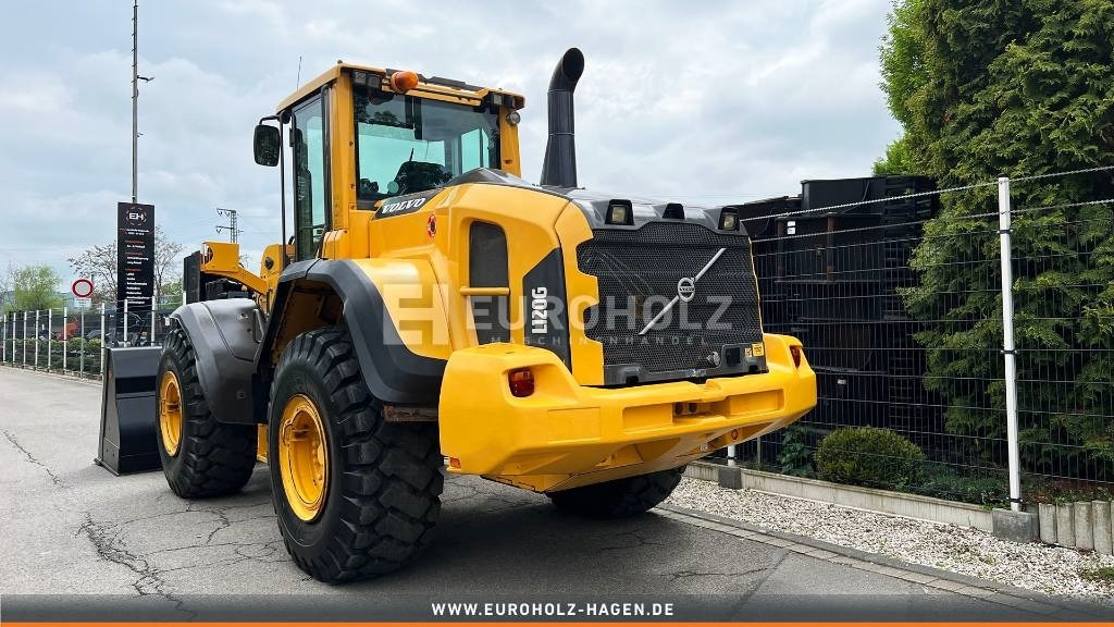 Volvo L 120 G mit Klima und SW, Reifen und Schaufel Neu  - Ratinis krautuvas: foto 2 Volvo L 120 G mit Klima und SW, Reifen und Schaufel Neu  - Ratinis krautuvas: foto 2