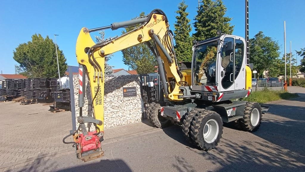 Wacker Neuson 9503 Bagger Powertilt, SW Martin, Verstellausleger - Ratinis ekskavatorius: foto 1 Wacker Neuson 9503 Bagger Powertilt, SW Martin, Verstellausleger - Ratinis ekskavatorius: foto 1