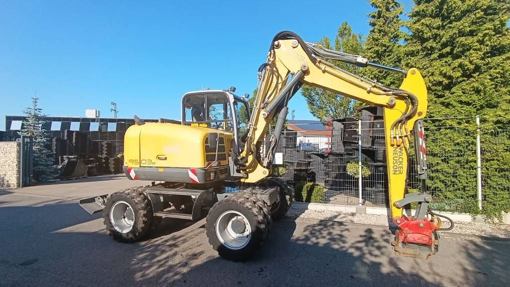 Wacker Neuson 9503 Bagger Powertilt, SW Martin, Verstellausleger - Ratinis ekskavatorius: foto 2 Wacker Neuson 9503 Bagger Powertilt, SW Martin, Verstellausleger - Ratinis ekskavatorius: foto 2