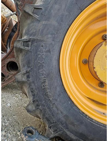 JCB Reifen Starmaxx 15.5/80-24 NEU - Atsarginės dalys: foto 3 JCB Reifen Starmaxx 15.5/80-24 NEU - Atsarginės dalys: foto 3