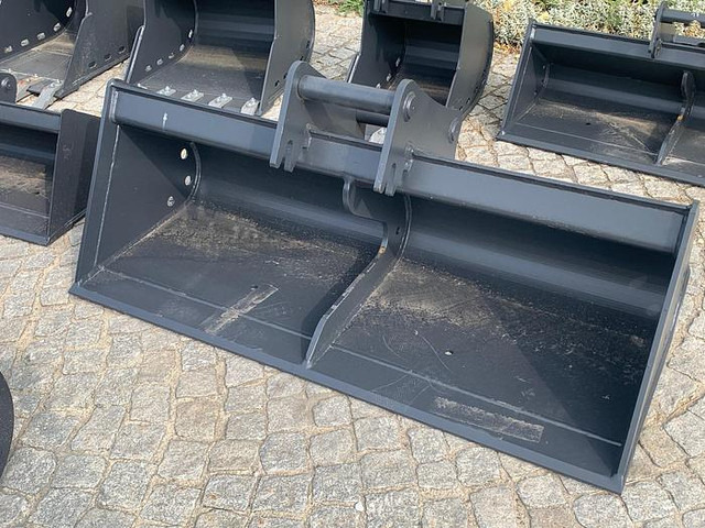 Big BIG Böschungslöffel 140 cm mit Winkelbauer Aufnahme - Kaušas: foto 1 Big BIG Böschungslöffel 140 cm mit Winkelbauer Aufnahme - Kaušas: foto 1