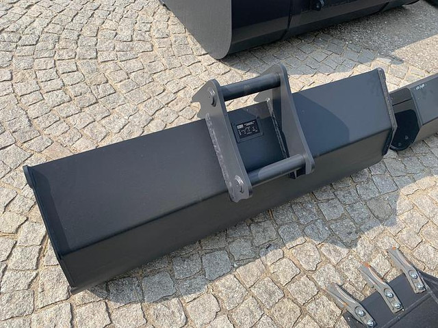 Big BIG Böschungslöffel hyd. 140 cm mit Martin M10 Aufnahme - Kaušas: foto 4 Big BIG Böschungslöffel hyd. 140 cm mit Martin M10 Aufnahme - Kaušas: foto 4