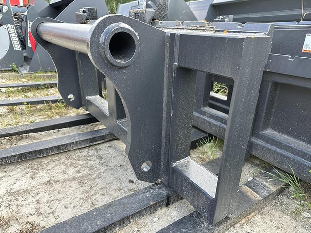 Big Palettengabel 120cm mit Manitou 3,5 Tonnen - Šakės - Krovimo technika: foto 3 Big Palettengabel 120cm mit Manitou 3,5 Tonnen - Šakės - Krovimo technika: foto 3
