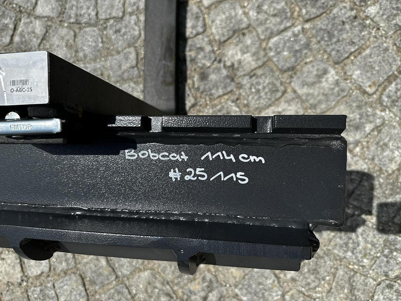 Big Palettengabel mit Bobcat 114cm Aufnahme - Šakės - Krovimo technika: foto 4 Big Palettengabel mit Bobcat 114cm Aufnahme - Šakės - Krovimo technika: foto 4