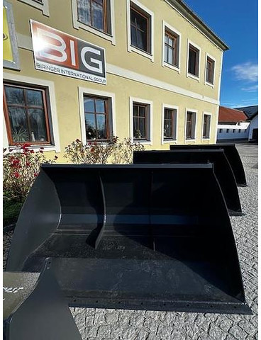 Big Volumenschaufel 220 cm mit Merlo ZM2 Aufnahme - Kaušas: foto 1 Big Volumenschaufel 220 cm mit Merlo ZM2 Aufnahme - Kaušas: foto 1