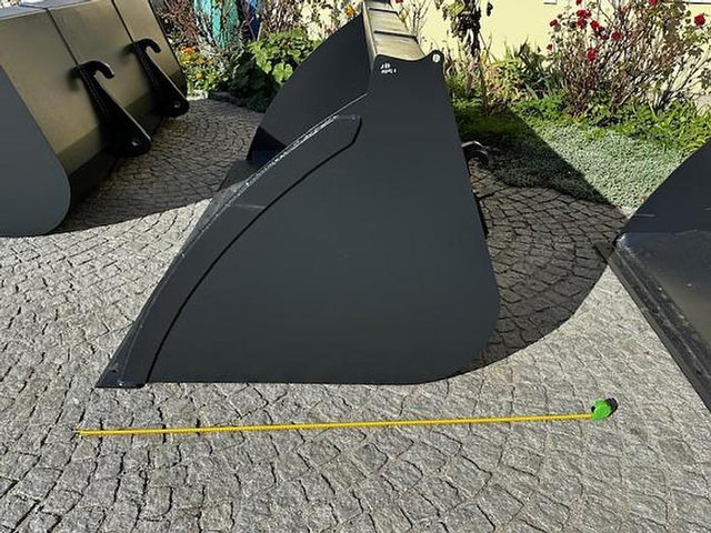 Big Volumenschaufel 250 cm mit Atlas Aufnahme - Kaušas: foto 4 Big Volumenschaufel 250 cm mit Atlas Aufnahme - Kaušas: foto 4