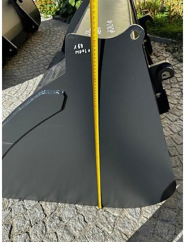 Big Volumenschaufel 250 cm mit Atlas Aufnahme - Kaušas: foto 5 Big Volumenschaufel 250 cm mit Atlas Aufnahme - Kaušas: foto 5