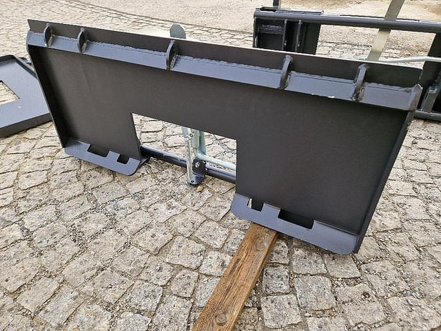 Big Bobcat 114 cm Adapter mit Euro Aufnahme - Padargas: foto 2 Big Bobcat 114 cm Adapter mit Euro Aufnahme - Padargas: foto 2