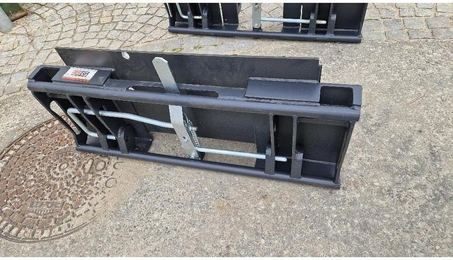 Big Bobcat 90 cm Adapter mit Euro Aufnahme - Padargas: foto 1 Big Bobcat 90 cm Adapter mit Euro Aufnahme - Padargas: foto 1