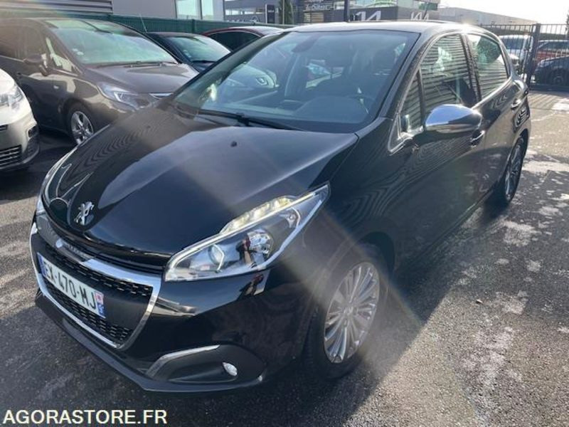 208 ALLURE PT 110cv-05/2016- 87950 KM - Lengvasis automobilis: foto 1 208 ALLURE PT 110cv-05/2016- 87950 KM - Lengvasis automobilis: foto 1