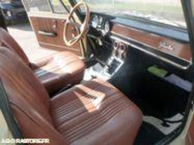 Alfa Romeo Giulia - 1976 - 92500km - COLLECTION - Livret d'origine - Lengvasis automobilis: foto 4 Alfa Romeo Giulia - 1976 - 92500km - COLLECTION - Livret d'origine - Lengvasis automobilis: foto 4