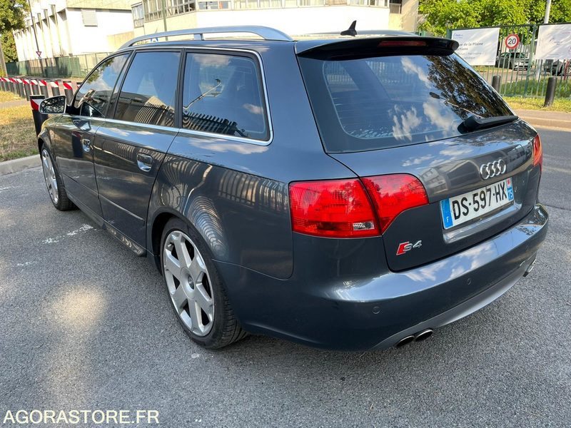 Audi s4 4.2 v8 Quattro tiptronic 146853 2005 - Lengvasis automobilis: foto 4 Audi s4 4.2 v8 Quattro tiptronic 146853 2005 - Lengvasis automobilis: foto 4