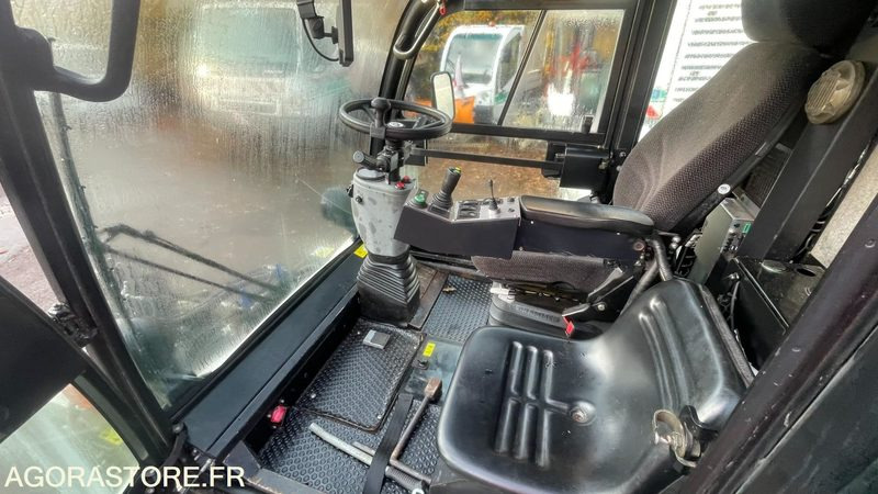 BALAYEUSE MATHIEU AZURA DE 2013 - Gatvių šlavimo mašina: foto 5 BALAYEUSE MATHIEU AZURA DE 2013 - Gatvių šlavimo mašina: foto 5