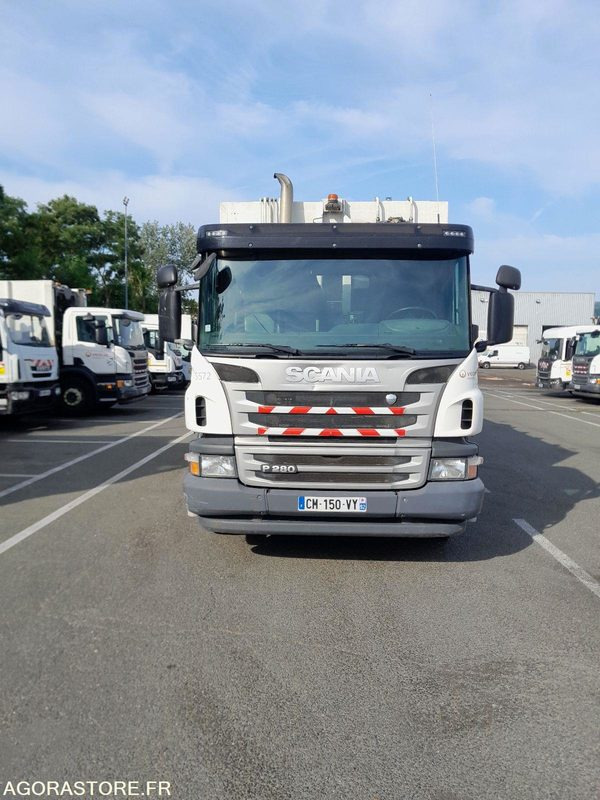 BOM 26T SCANIA GO (5572-66ICAM571X) - 2012 / 396 471 KM - Šiukšliavežis: foto 3 BOM 26T SCANIA GO (5572-66ICAM571X) - 2012 / 396 471 KM - Šiukšliavežis: foto 3