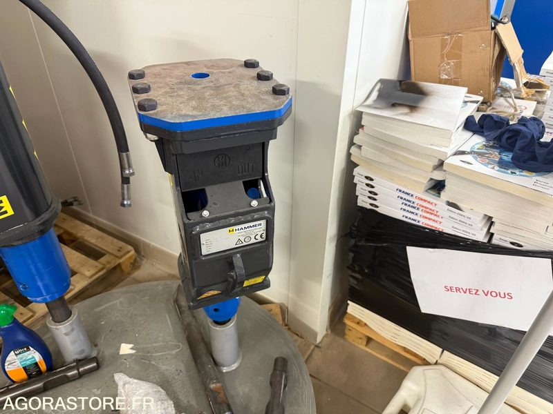 BRH HAMMER SB 70 Pelles de 500kg - 1.6T NEUF - Hidraulinis kūjis: foto 1 BRH HAMMER SB 70 Pelles de 500kg - 1.6T NEUF - Hidraulinis kūjis: foto 1